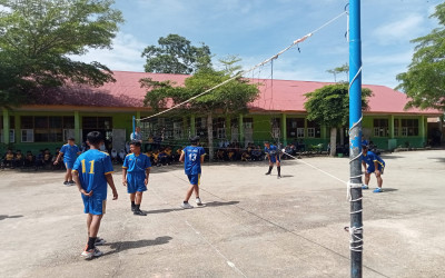 Tim Voly MTsN 2 Pesisir Selatan friendly match di MTsN 3 Pesisir Selatan